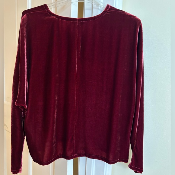 Eileen Fisher Velvet V-Neck Top Boxy Viscose Silk DEEP CLARET NWT - Picture 3 of 4